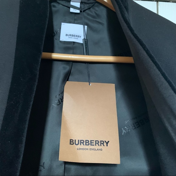 NWT Authentic Burberry black blazer jacket velvet details size 6 - Picture 4 of 16